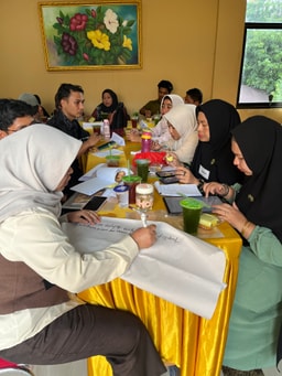 Edukasi komunitas